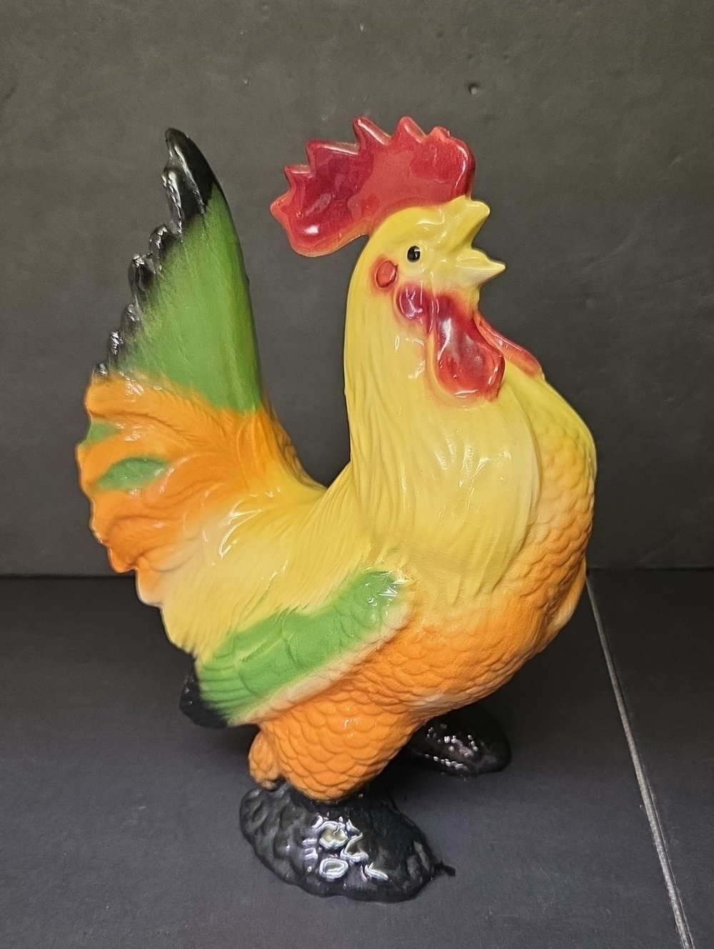 Vtg.LARGE 8.5" HAND PAINTED MULTI COLOR CHICKEN ROOSTER FIGURINE